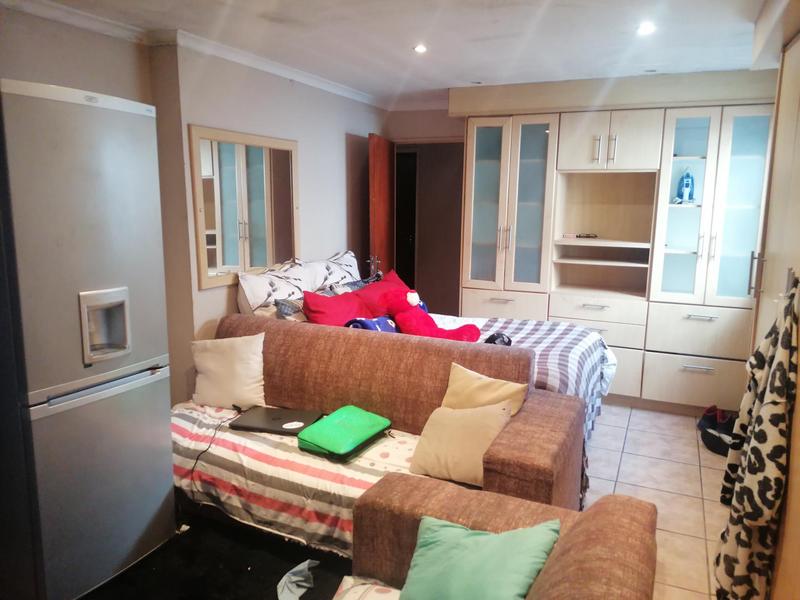 2 Bedroom Property for Sale in Maitland Western Cape